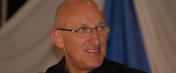 Monseigneur Rey bénit les débits de boissons