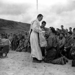 Rencontre au Luc : prière pour les soldats